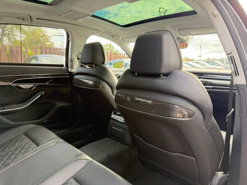 Used 2020 Audi S8 L AWD/4WD image 28
