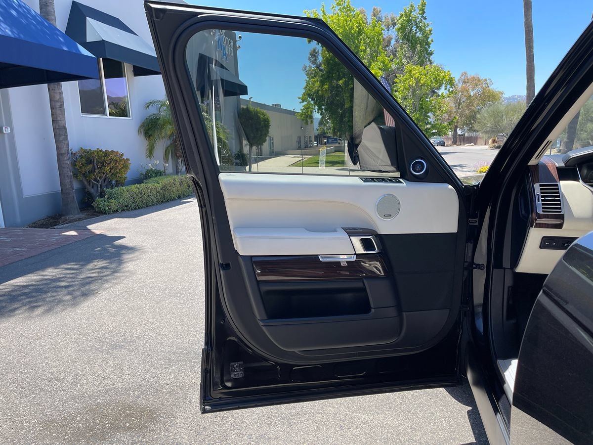 Used 2017 Land Rover Range Rover HSE AWD/4WD image 21