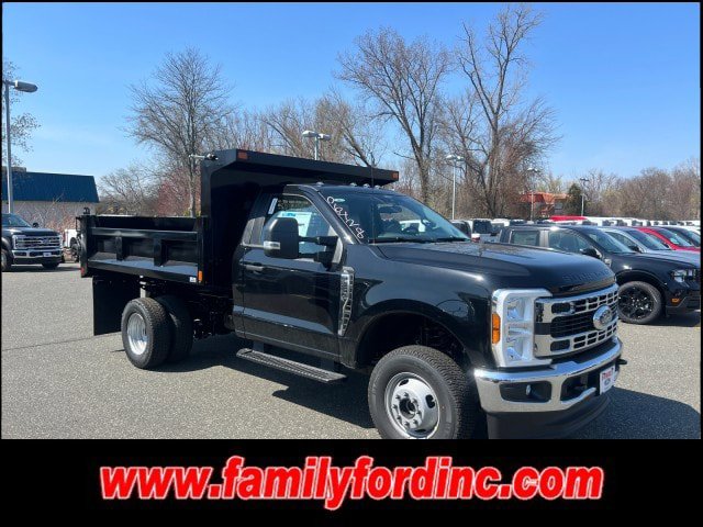 New 2026 Ford F350 XL w/ XL Chrome Package AWD/4WD image 1