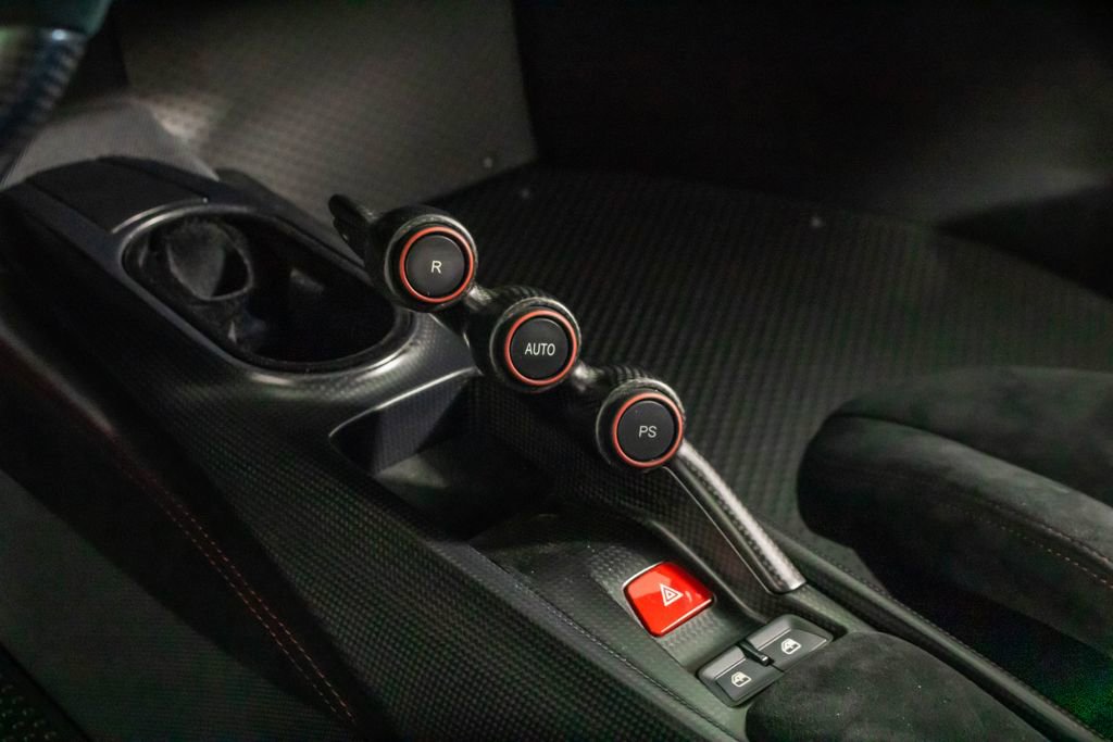 Used 2020 Ferrari 488 Pista Base image 5