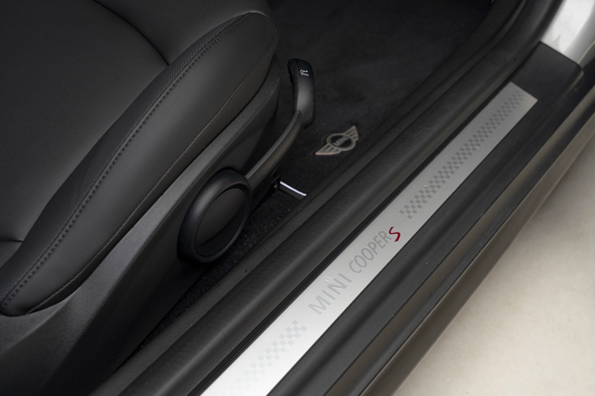 Used 2013 MINI Cooper S FWD image 64