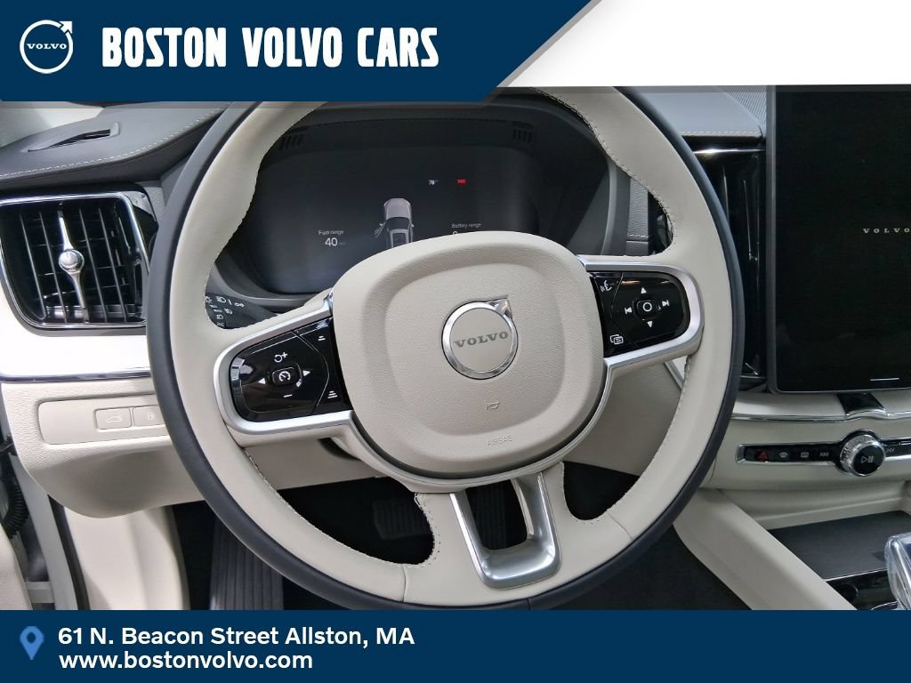 New 2026 Volvo XC60 T8 Ultra w/ Protection Package Premier AWD/4WD image 13