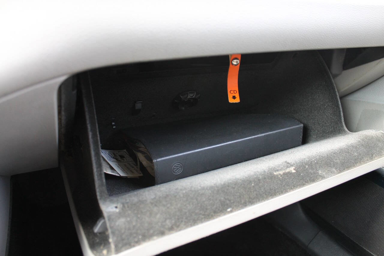 Used 2006 Volkswagen Passat 2.0T image 42