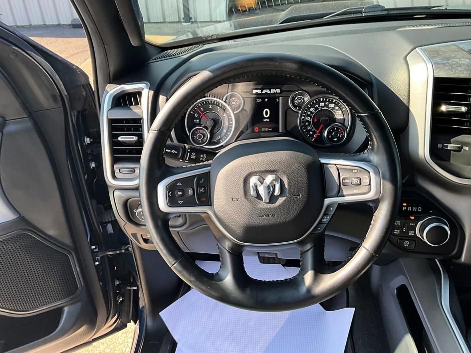 Used 2023 RAM 1500 Big Horn AWD/4WD image 34