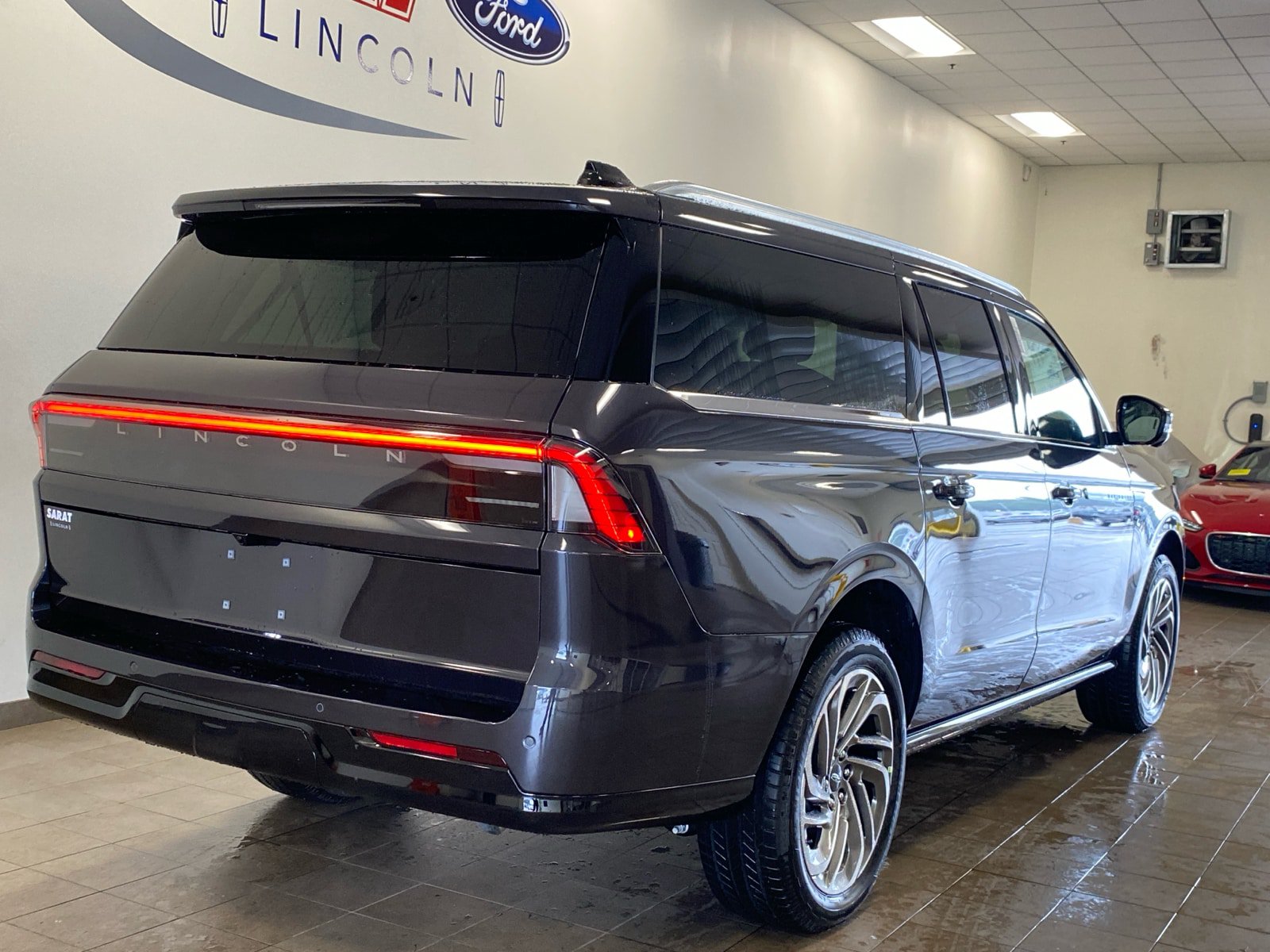 New 2027 Lincoln Navigator L Reserve AWD/4WD image 10