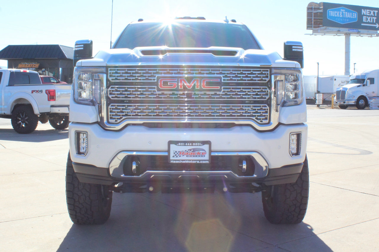 Used 2022 GMC Sierra 3500 Denali w/ Denali Ultimate Package image 8