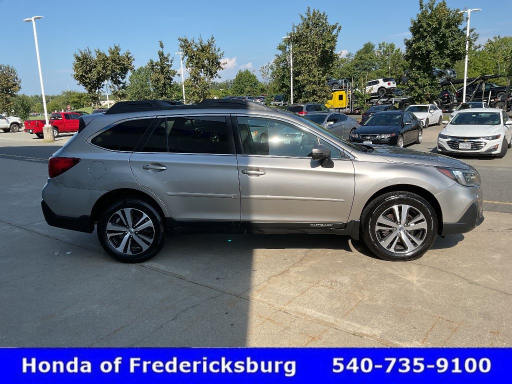 Used 2018 Subaru Outback 3.6R Limited AWD/4WD image 7
