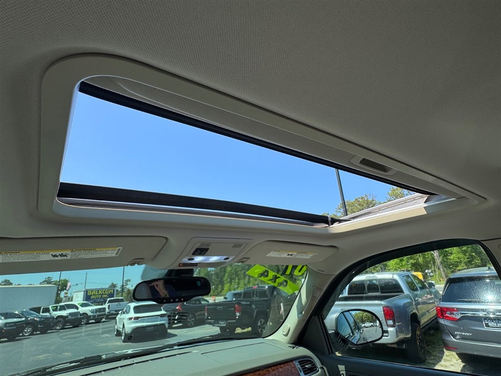 Used 2007 Chevrolet Avalanche LTZ w/ LTZ Preferred Equipment Group image 20