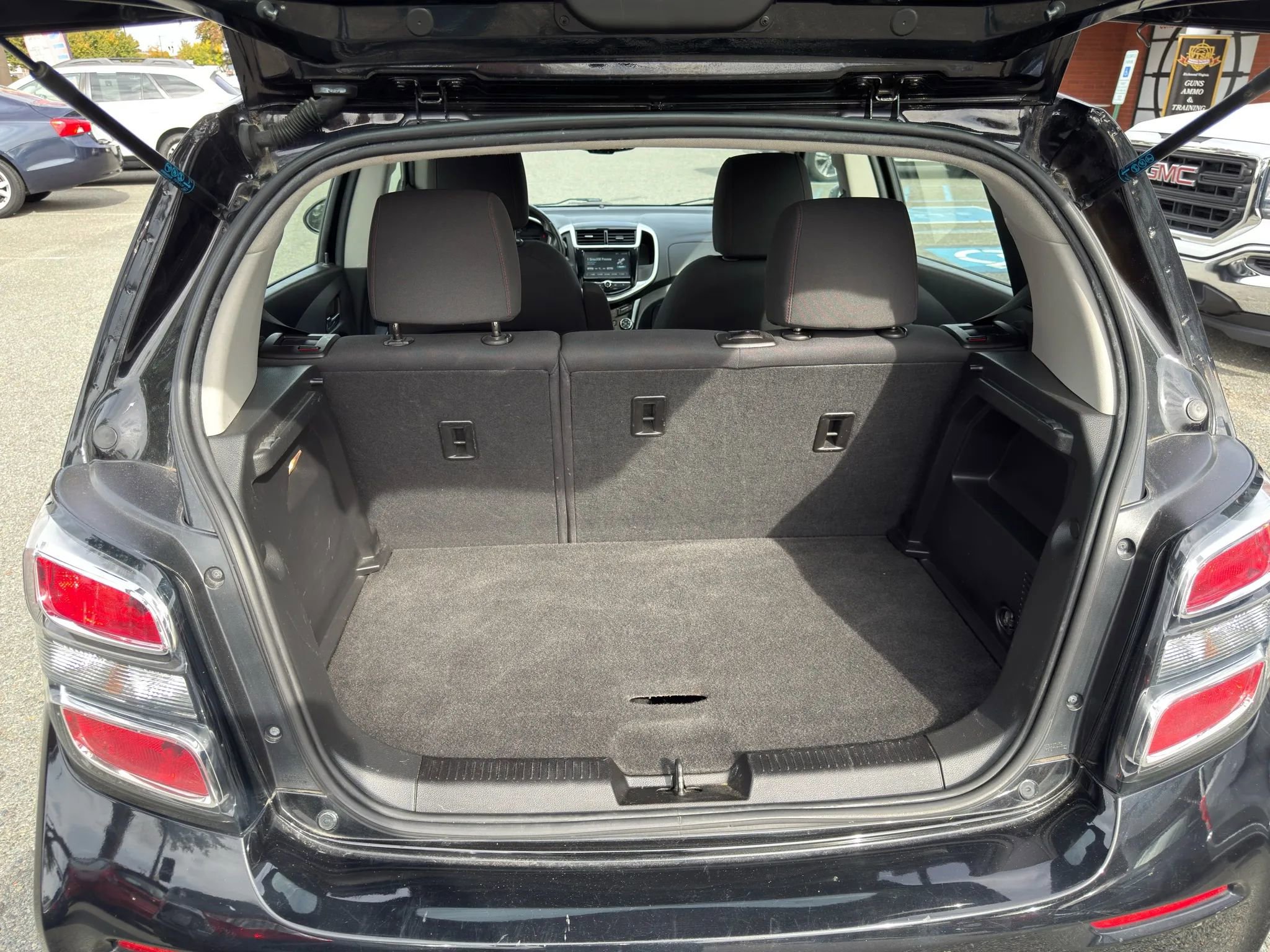 Used 2017 Chevrolet Sonic LT w/ Fun and Sun Package image 17