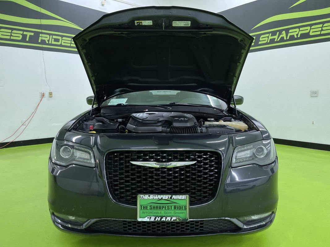 Used 2017 Chrysler 300 S image 4
