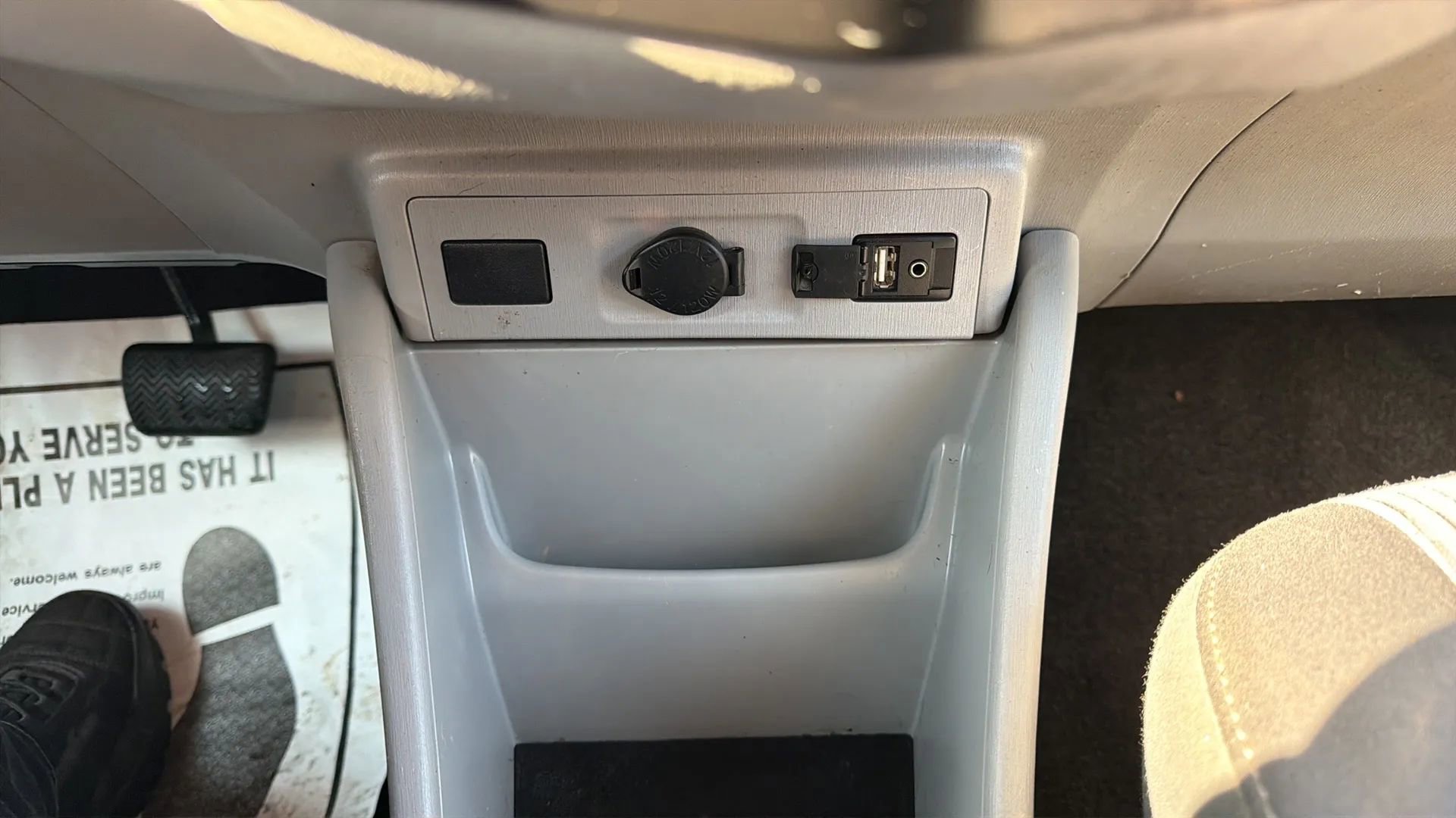 Used 2017 Toyota Prius V Three w/ Carpet Mat Package FWD image 19