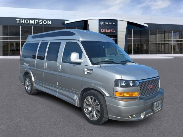 Used 2023 GMC Savana 2500 image 1
