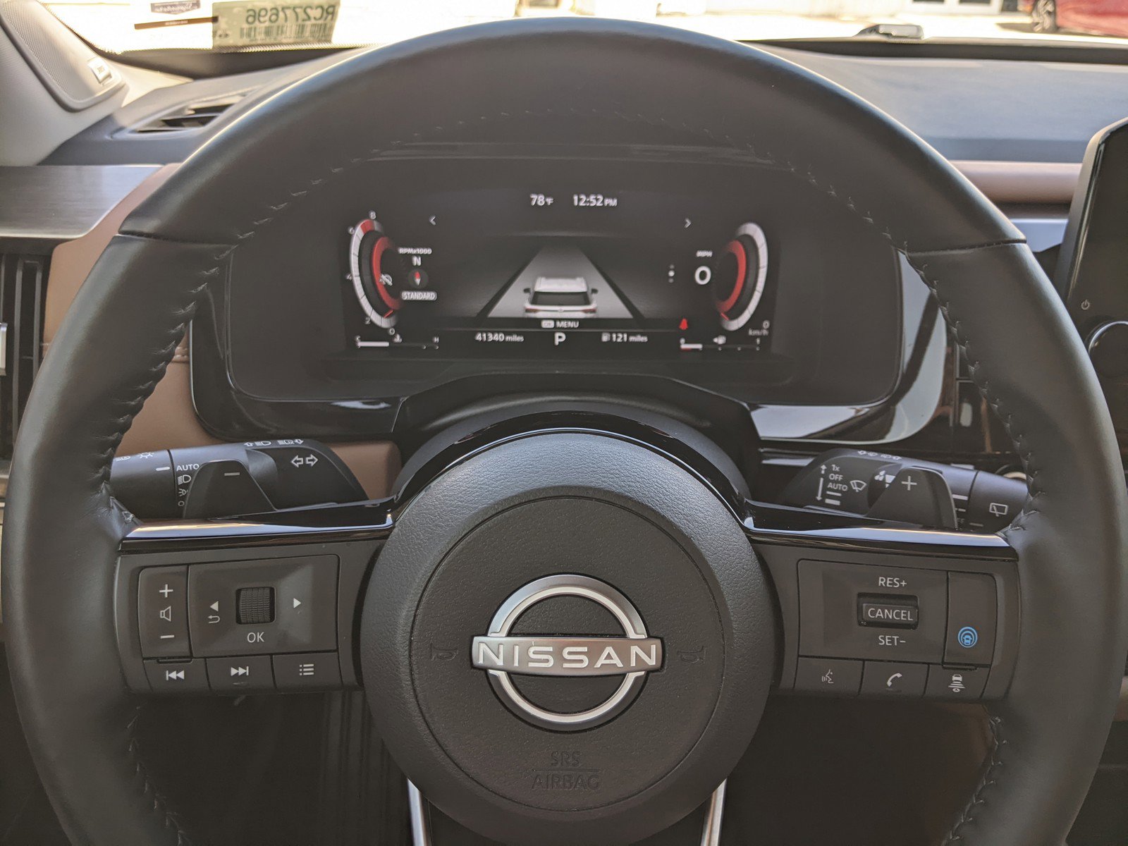 Used 2024 Nissan Pathfinder Platinum w/ Cargo Package image 25