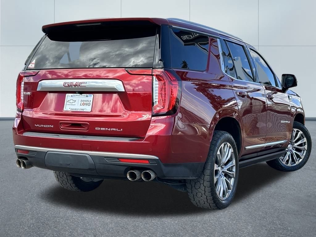 Used 2022 GMC Yukon Denali image 2
