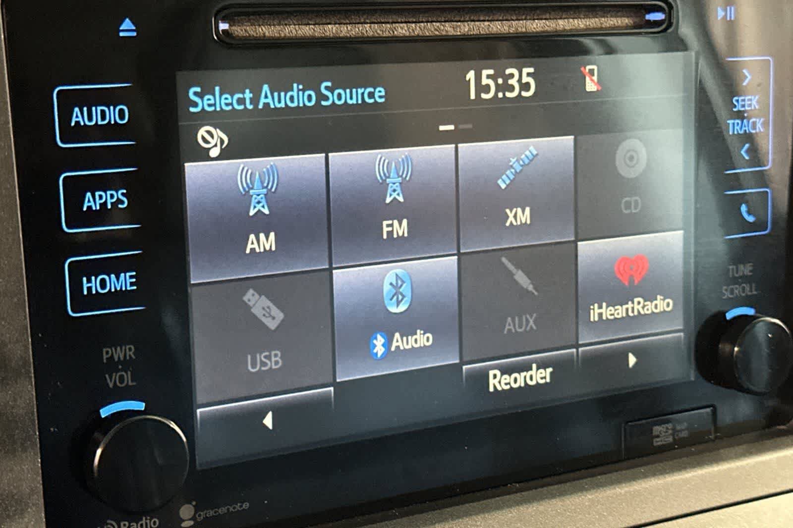 Used 2015 Toyota Sienna SE w/ SE Preferred Package FWD image 23