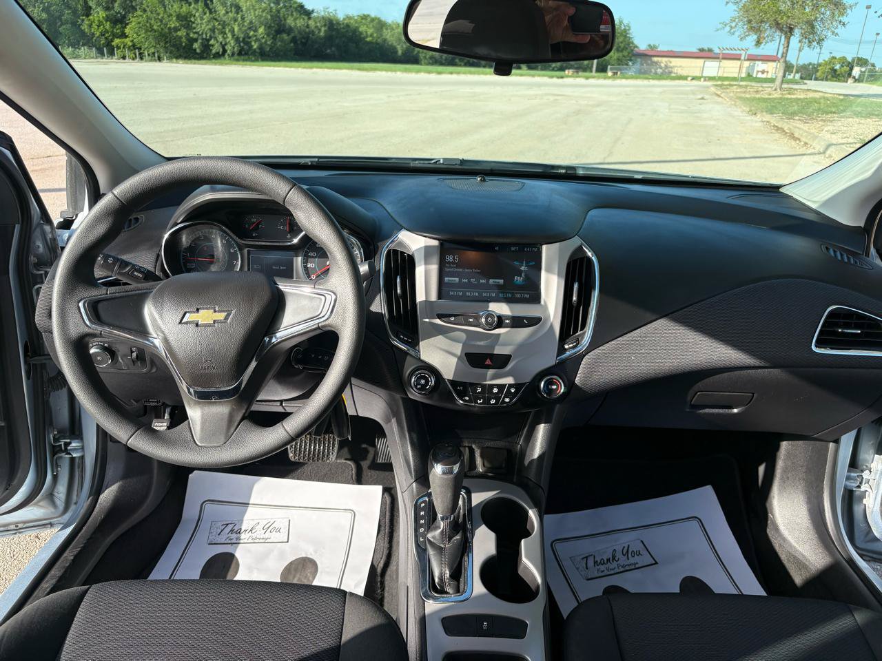 Used 2017 Chevrolet Cruze LS FWD image 31