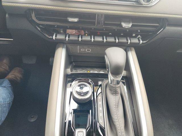 New 2026 Chevrolet Colorado ZR2 image 15