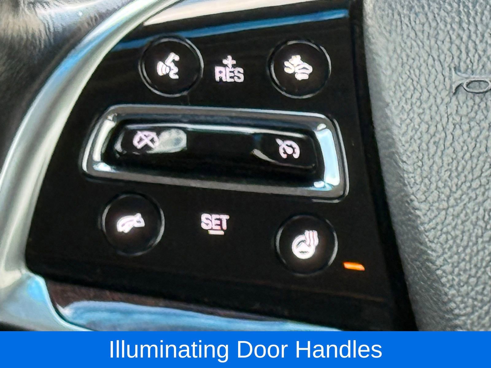 Used 2013 Cadillac XTS Premium image 31