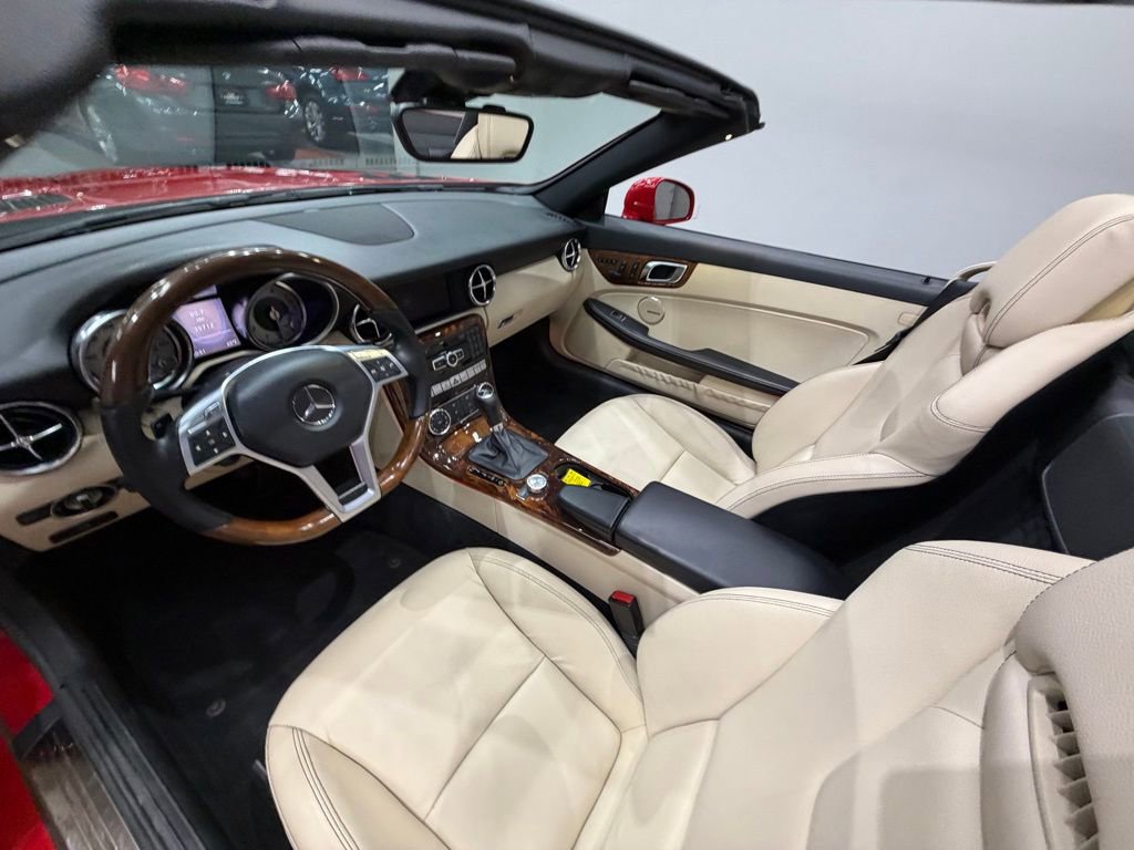 Used 2012 Mercedes-Benz SLK 250 image 25