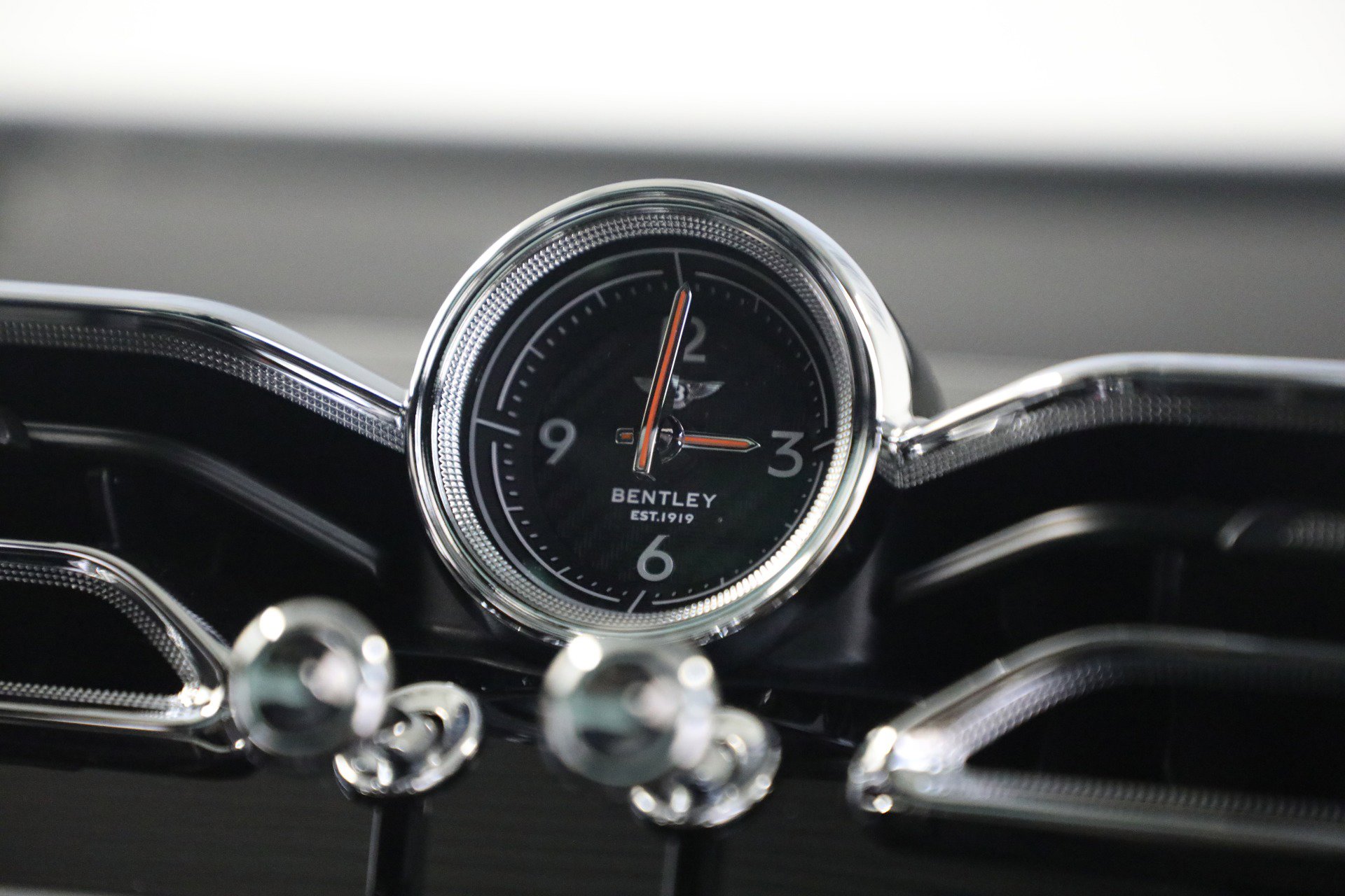 Used 2022 Bentley Bentayga image 24