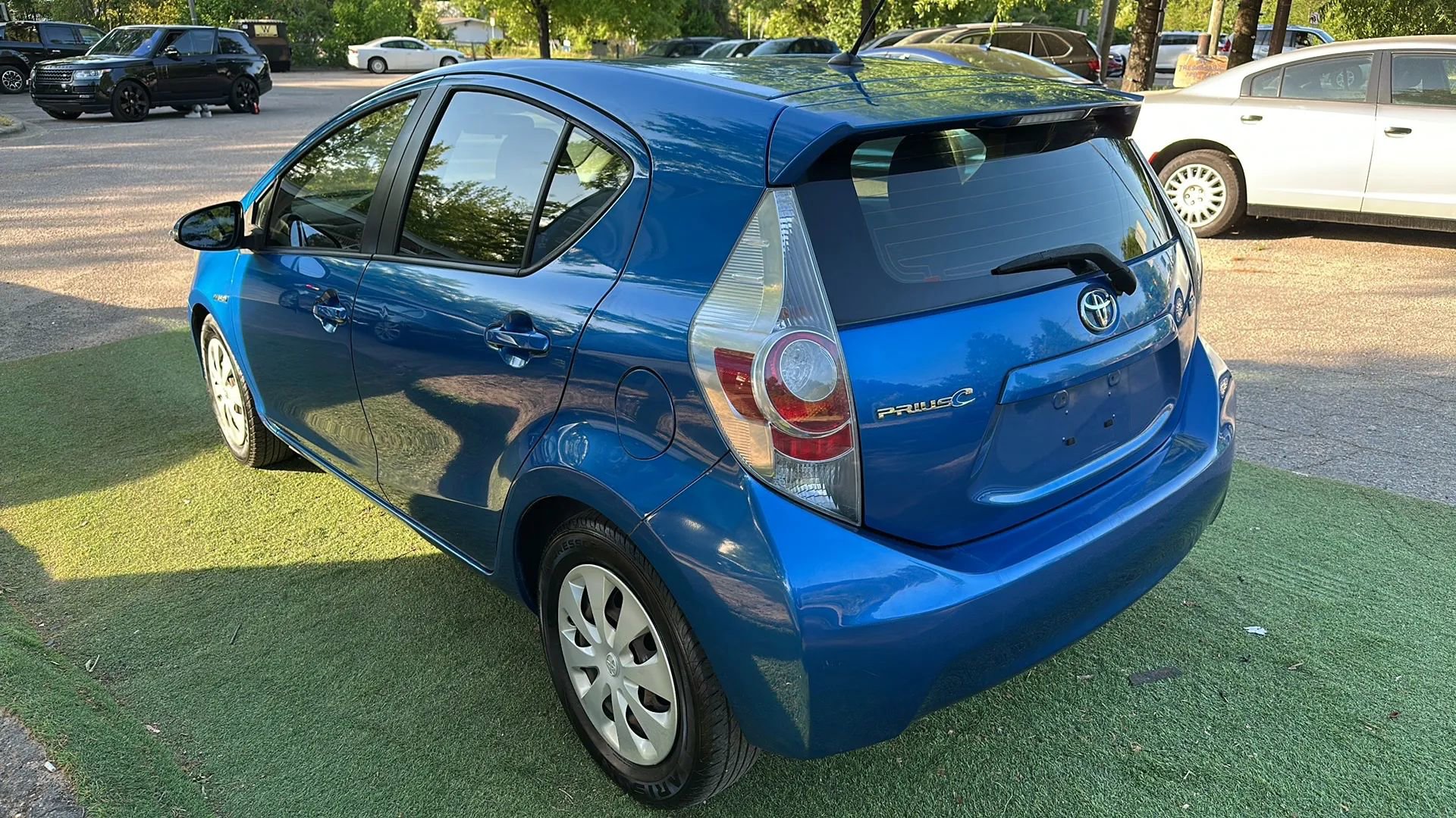 Used 2013 Toyota Prius C Two FWD image 5
