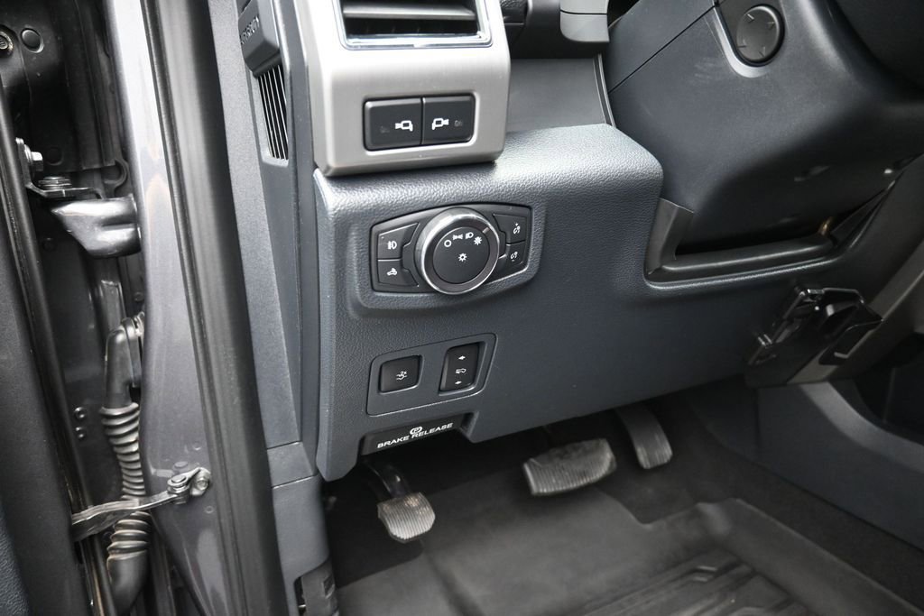Used 2022 Ford F450 Platinum w/ FX4 Off-Road Package AWD/4WD image 13