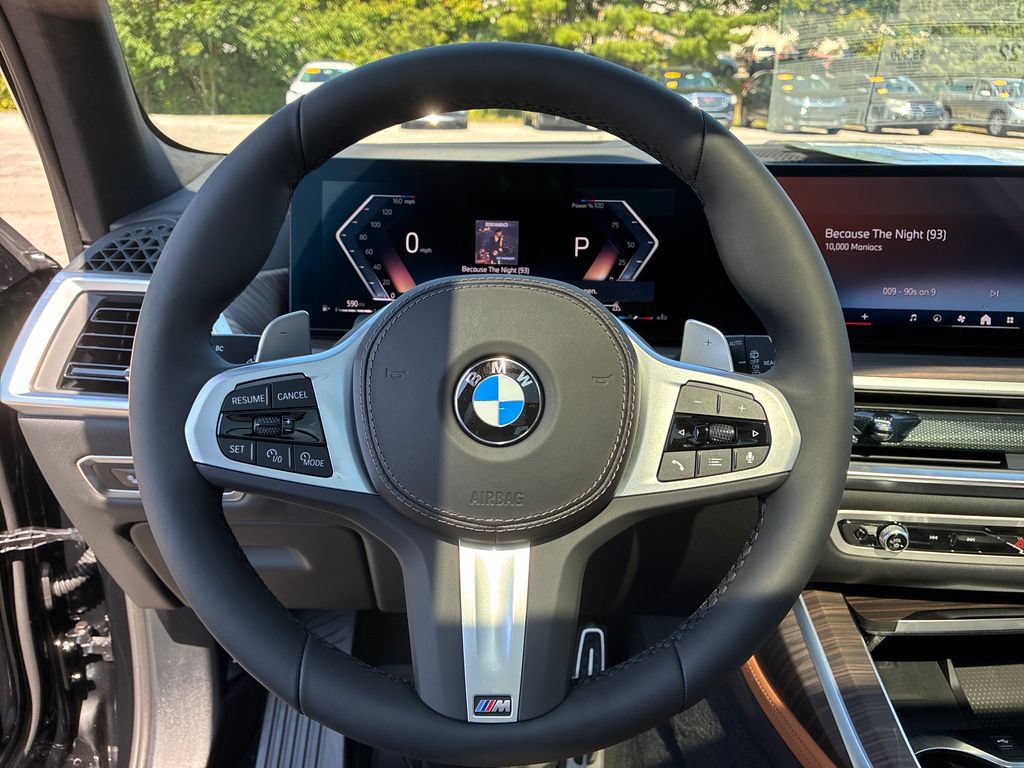 New 2027 BMW X7 xDrive40i w/ M Sport Package AWD/4WD image 12