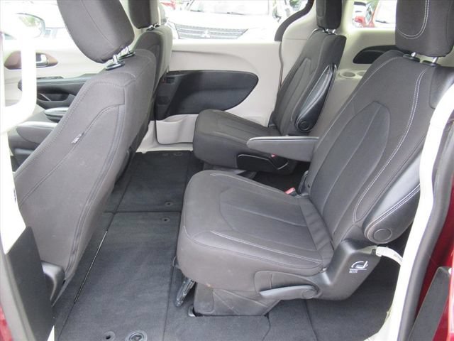 Certified 2023 Chrysler Voyager LX FWD image 29