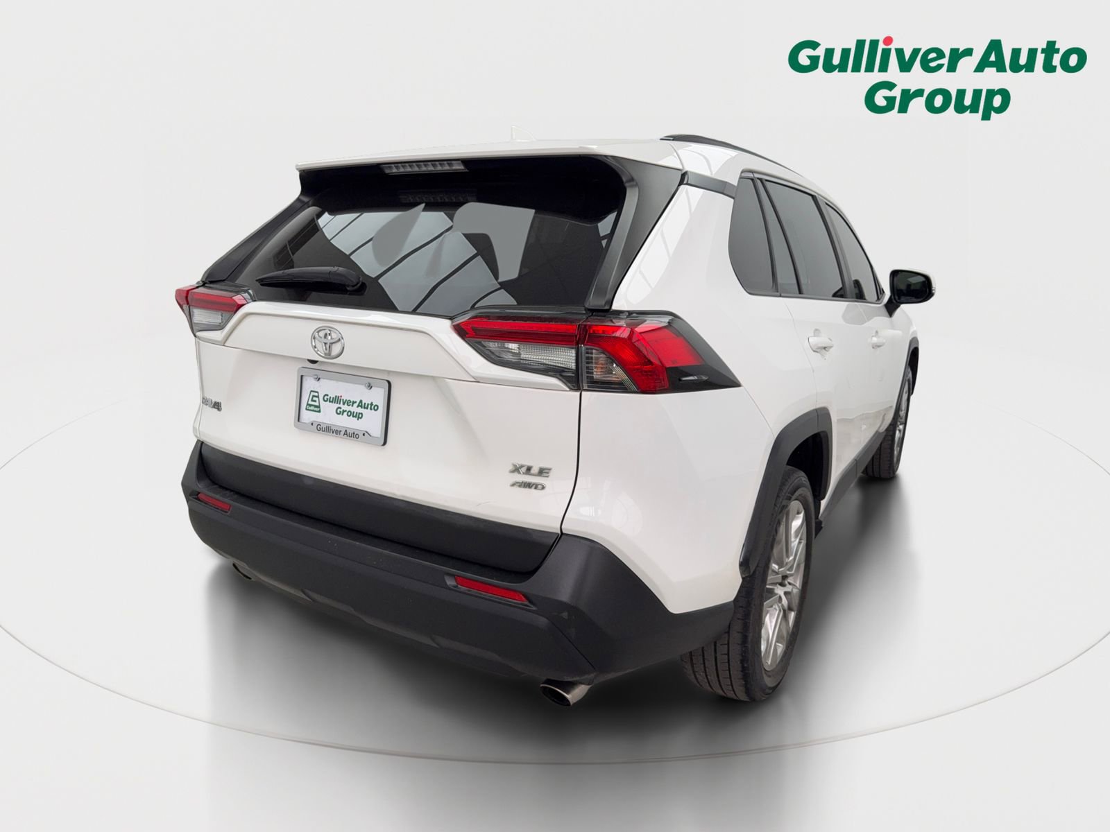 Used 2019 Toyota RAV4 XLE Premium image 5