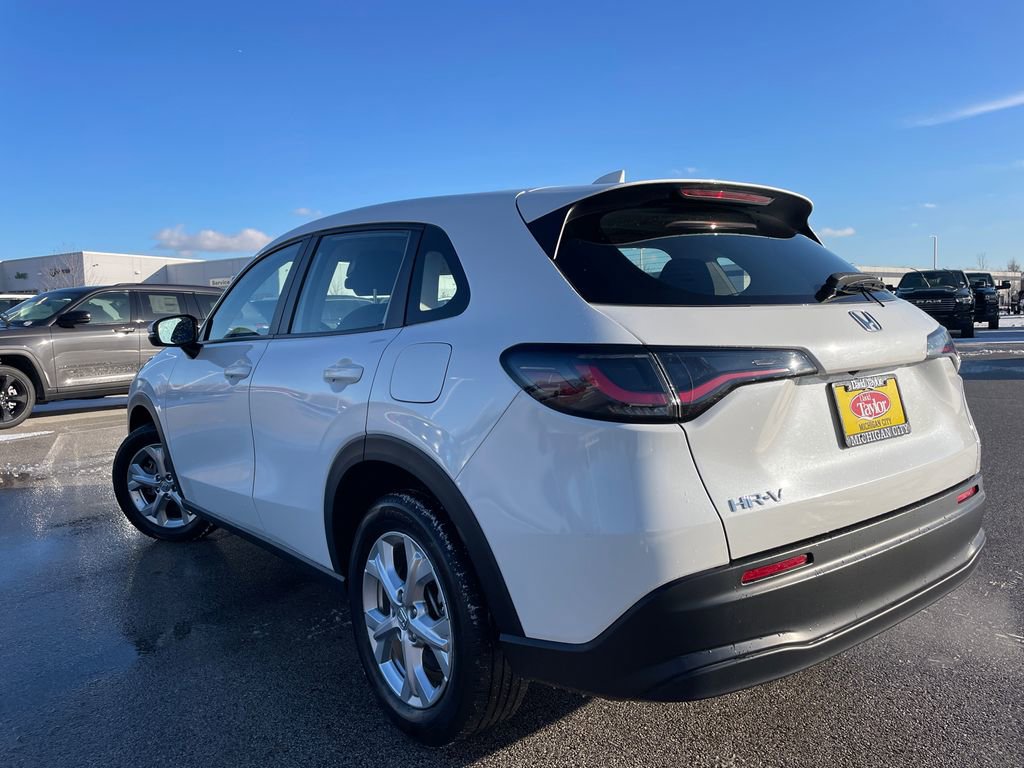 Used 2024 Honda HR-V LX image 7