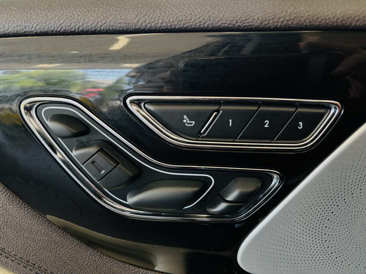 Used 2023 Lincoln Aviator Black Label w/ Dynamic Handling Package AWD/4WD image 35