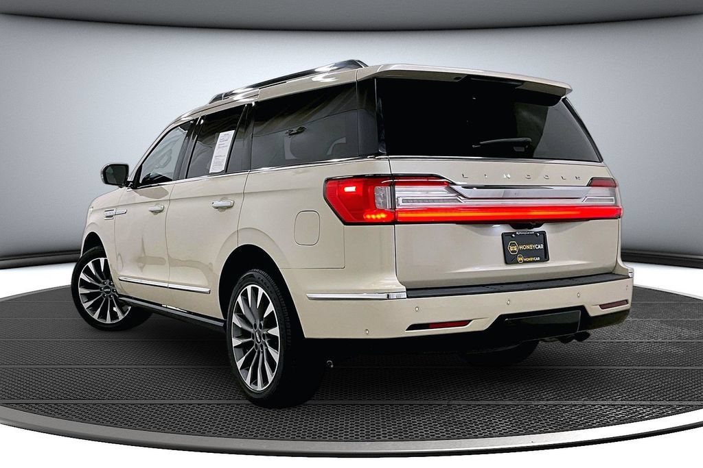 Used 2018 Lincoln Navigator Select w/ Technology Package AWD/4WD image 4