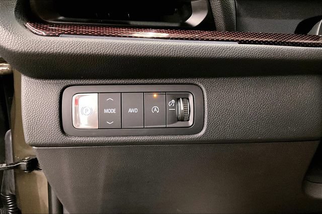 Used 2024 Chevrolet Traverse Z71 AWD/4WD image 38