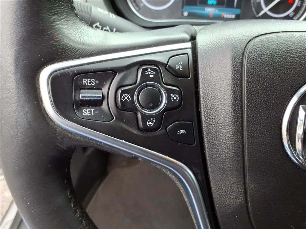 Used 2017 Buick Regal Premium w/ Driver Confidence Package #1 image 27