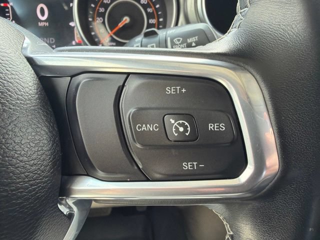 Used 2022 Jeep Wrangler Unlimited Sahara AWD/4WD image 29