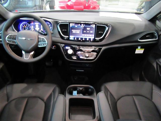 New 2026 Chrysler Voyager LX image 11