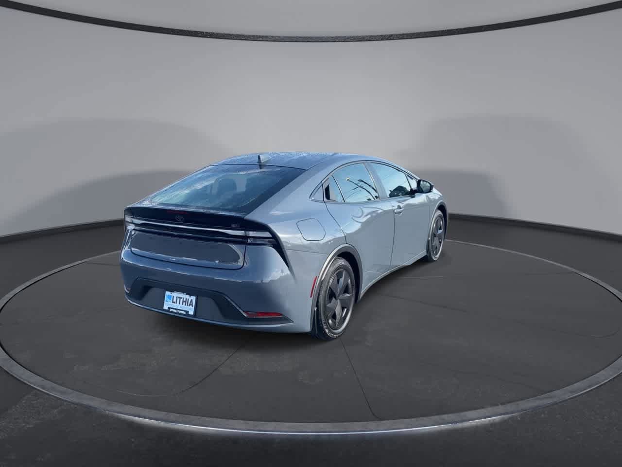 Used 2024 Toyota Prius Prime FWD image 9