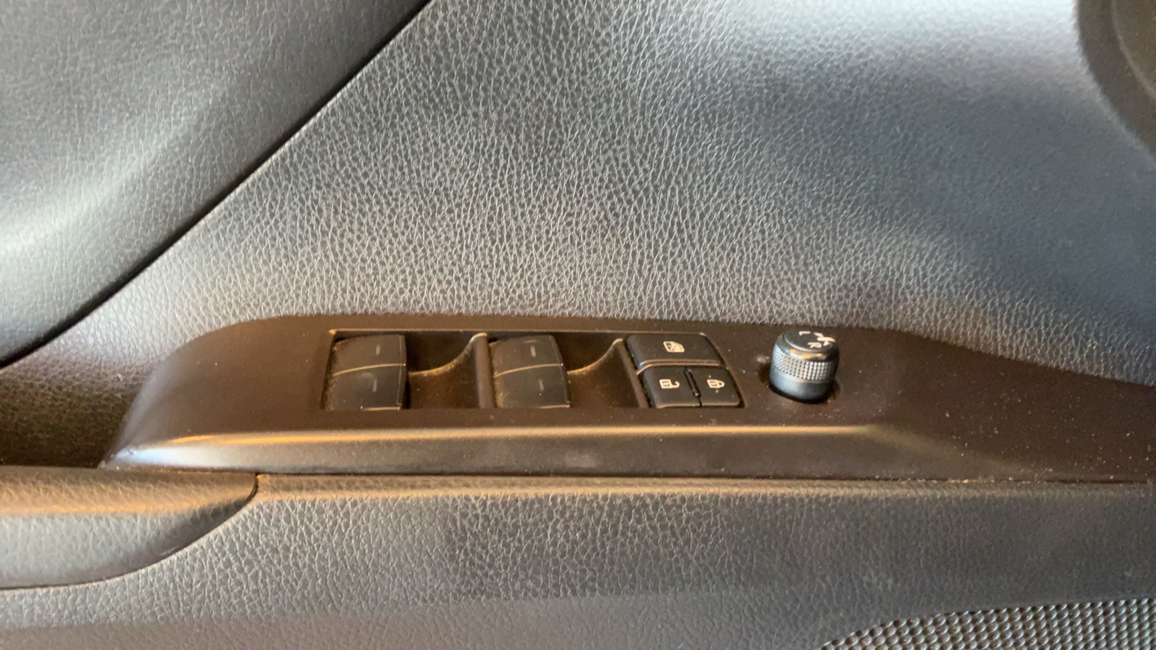 Used 2022 Toyota Camry SE w/ Audio Upgrade Package FWD image 21