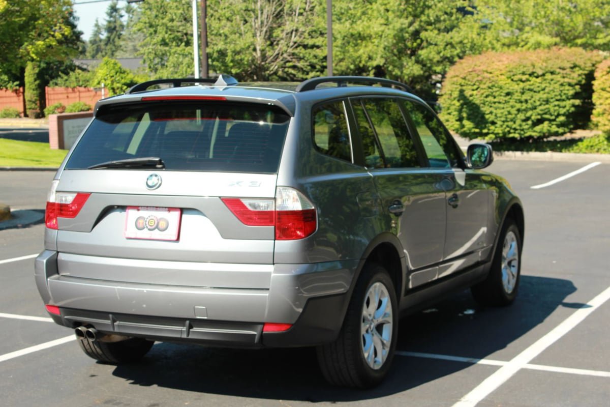 Used 2010 BMW X3 xDrive28i AWD/4WD image 7