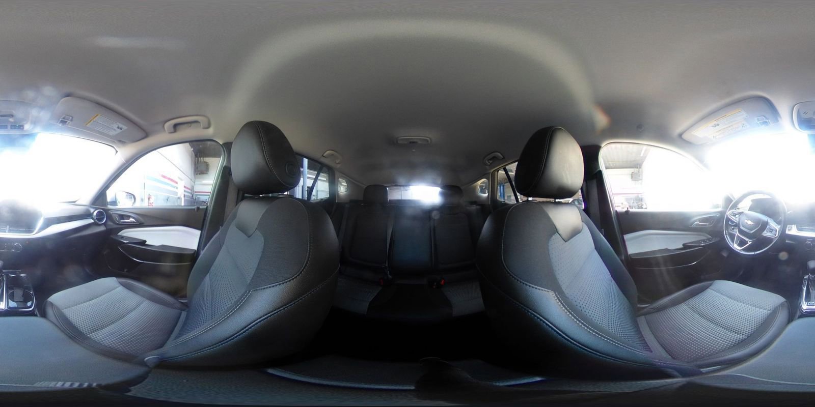 Used 2025 Chevrolet Trax LT w/ LT Convenience Package image 47