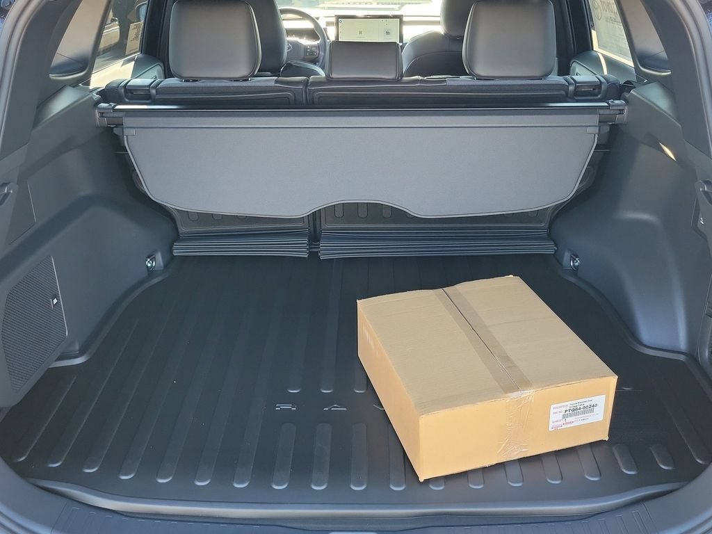 New 2026 Toyota RAV4 XSE AWD/4WD image 11
