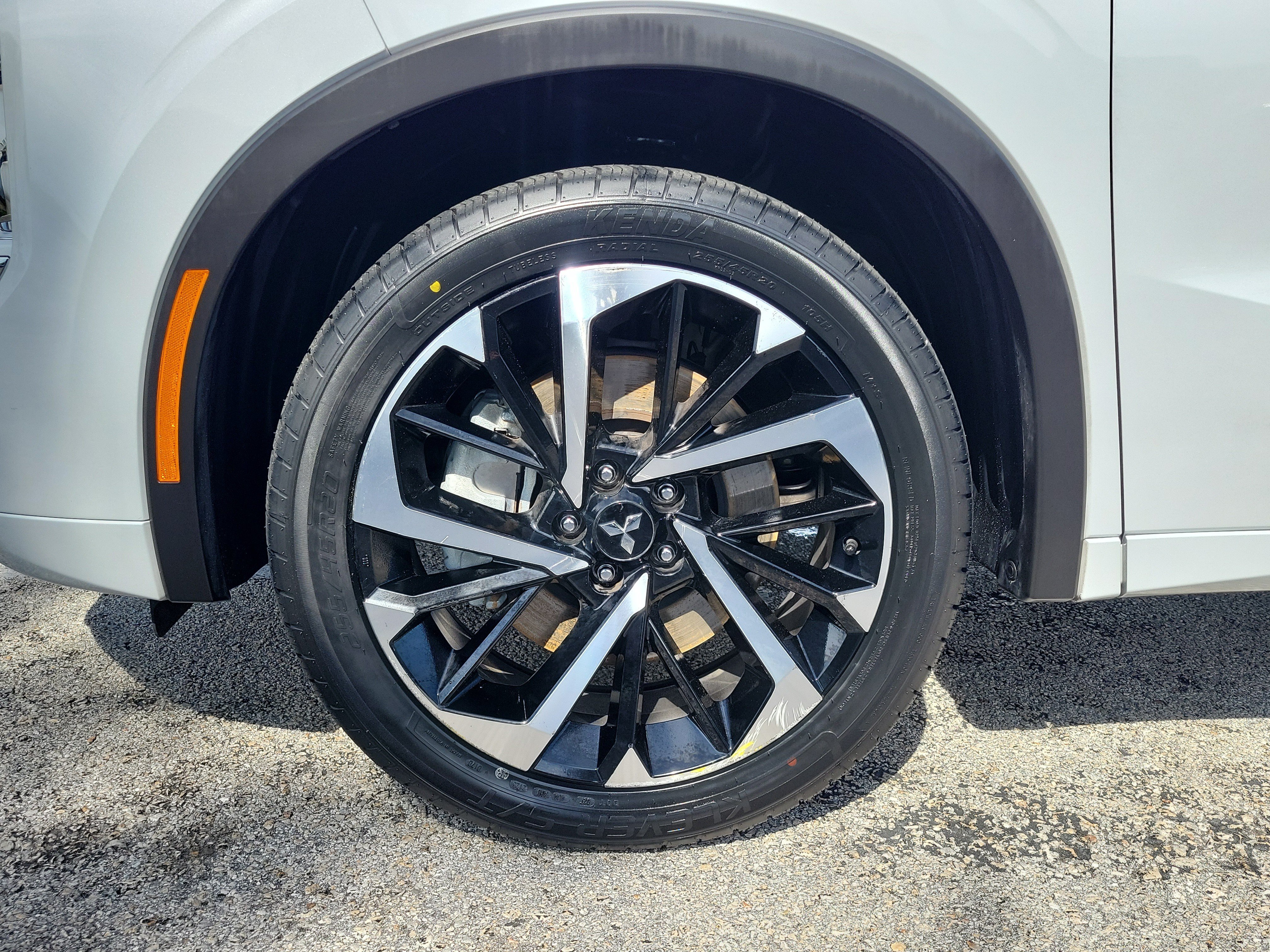 Used 2024 Mitsubishi Outlander SEL FWD image 5