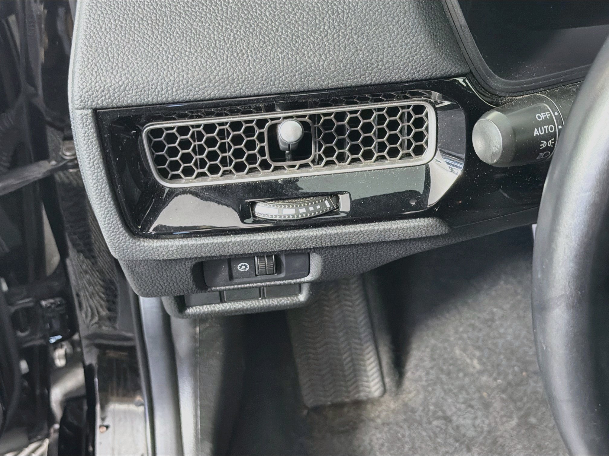 Used 2025 Honda Civic Sport image 17