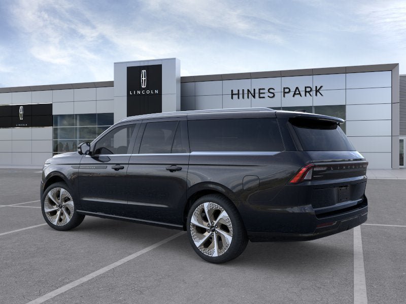 New 2026 Lincoln Navigator L Black Label AWD/4WD image 4