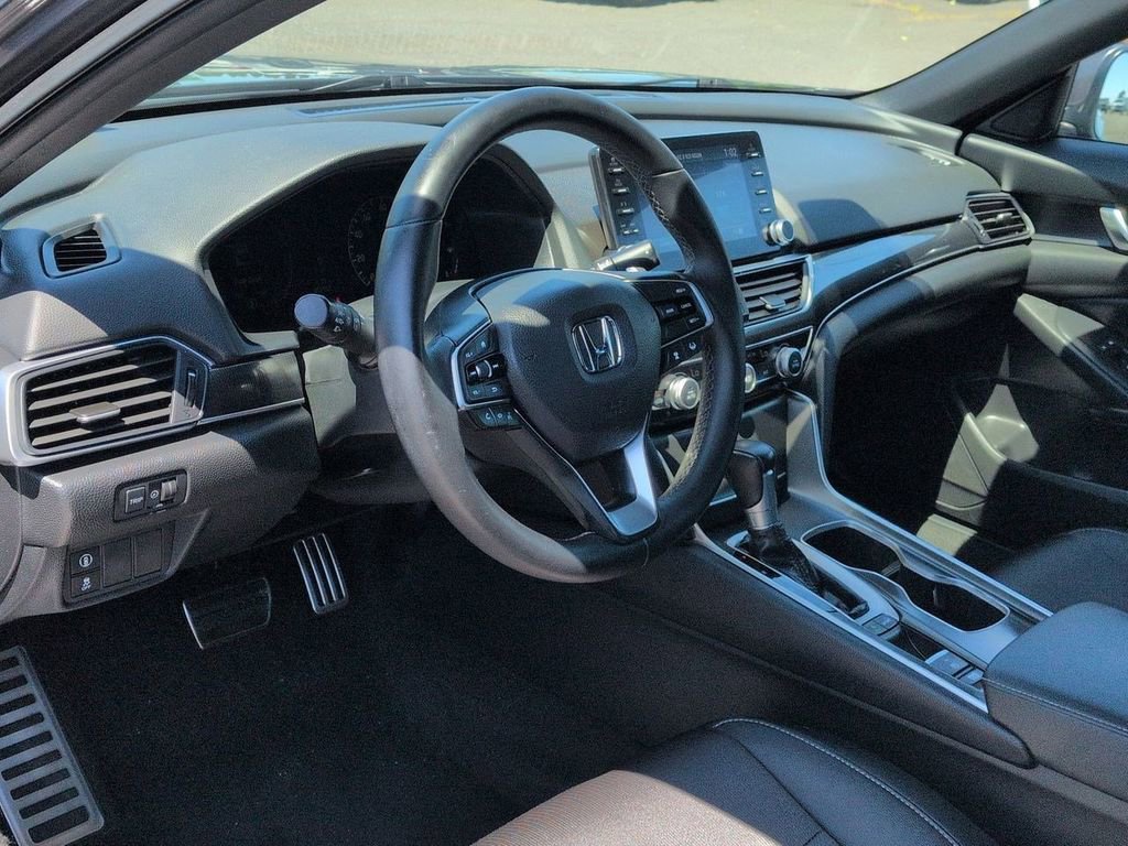 Used 2019 Honda Accord Sport image 11