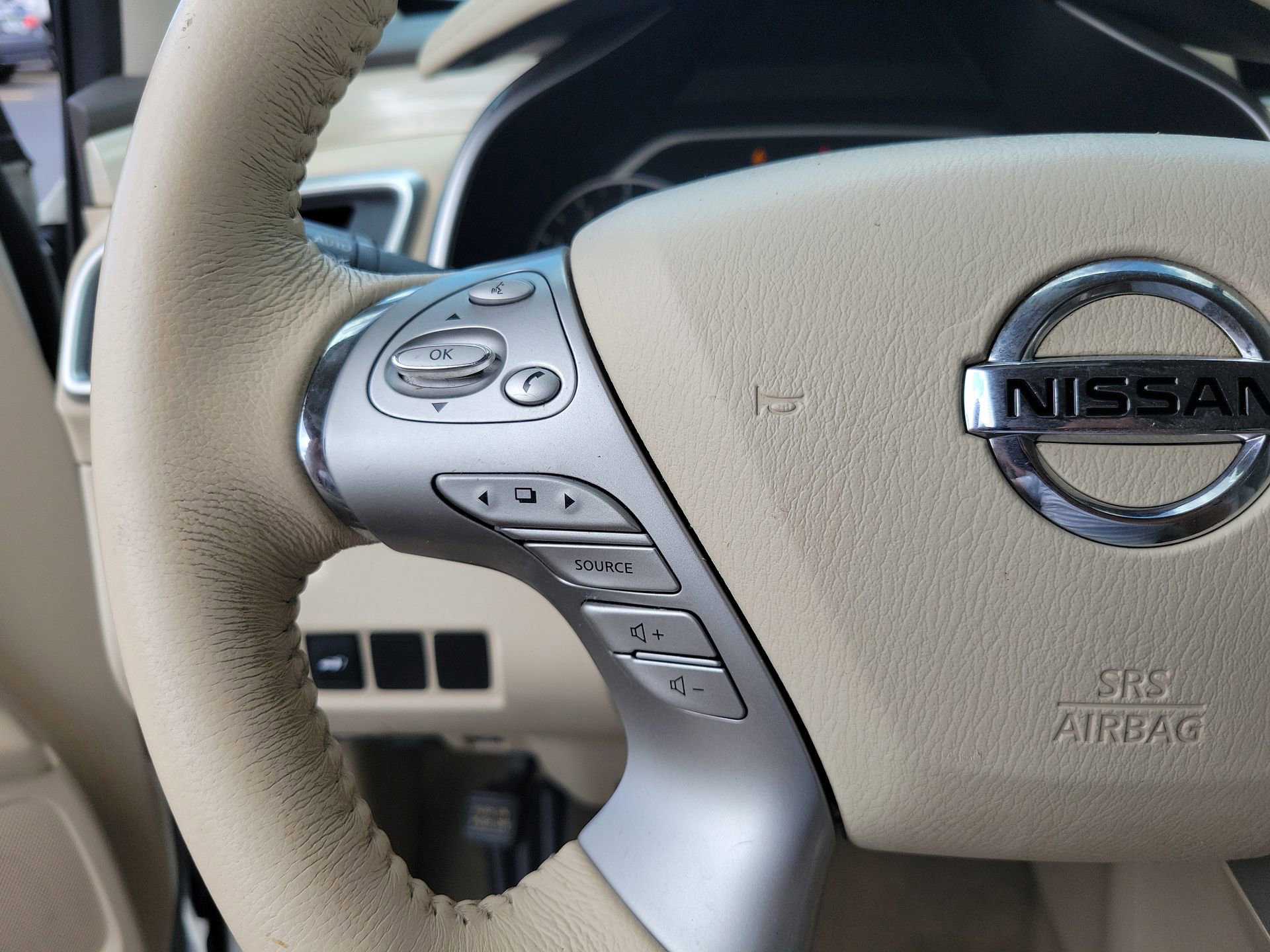 Used 2015 Nissan Murano Platinum w/ Platinum Technology Package FWD image 28