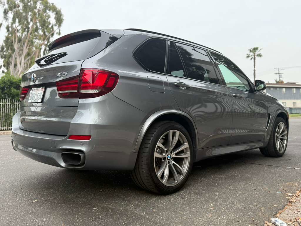Used 2018 BMW X5 xDrive50i image 11
