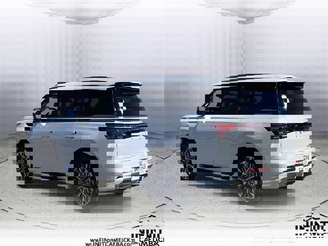 New 2025 INFINITI QX80 Luxe image 3