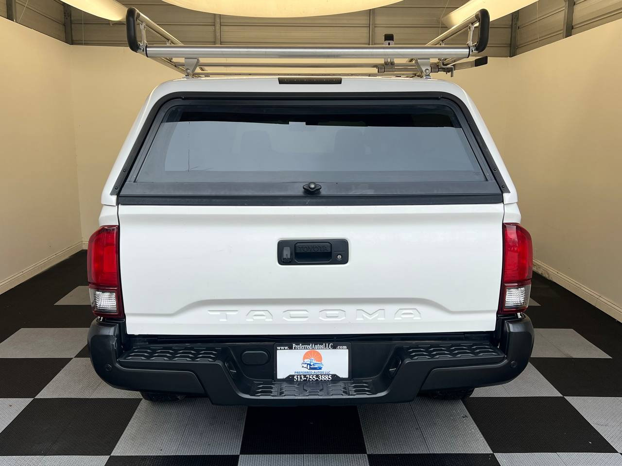 Used 2021 Toyota Tacoma SR image 5