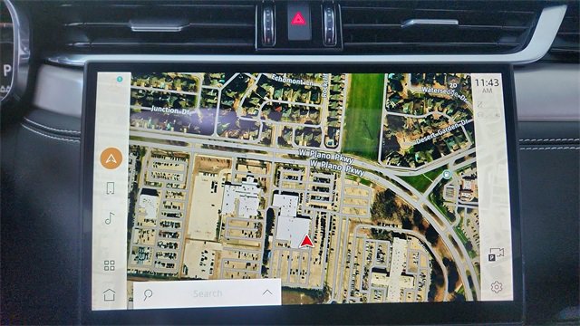 Used 2025 Jaguar F-PACE R-Dynamic S image 43